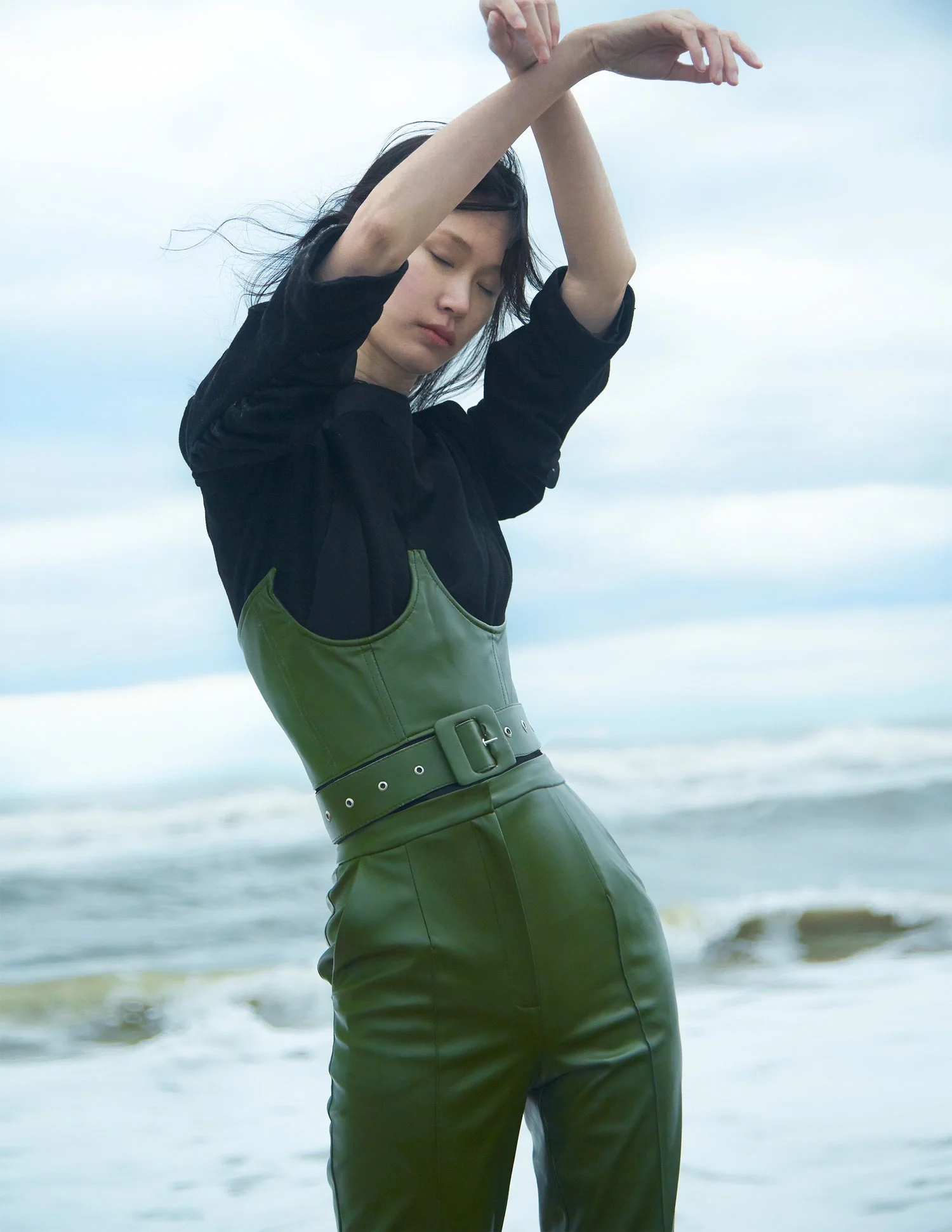 LOOK2-1.jpg