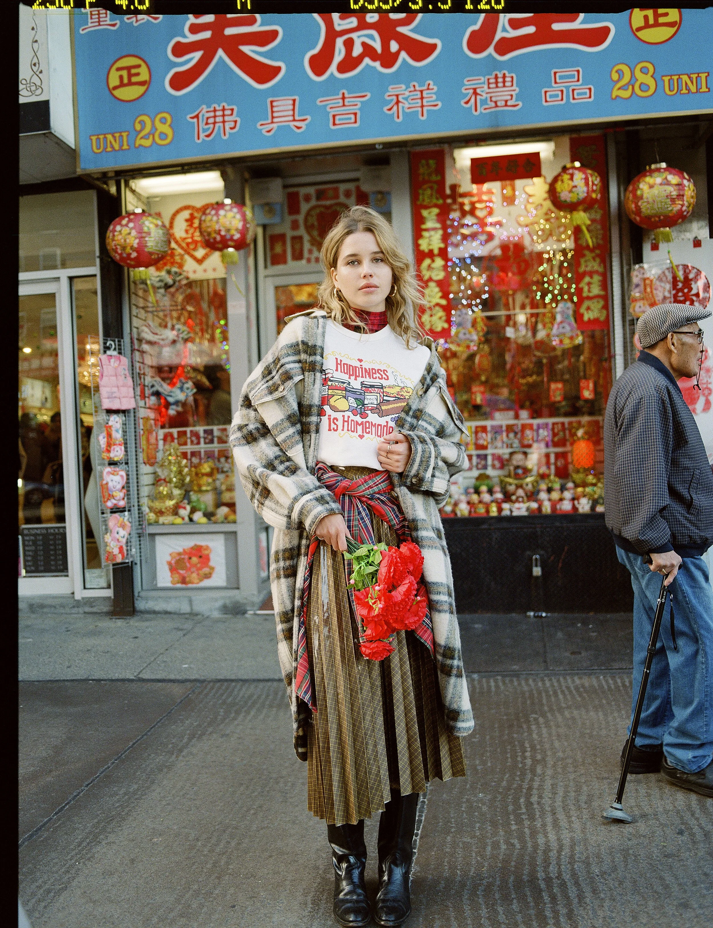 LADTGUNN_Lady_Luck_04.jpg