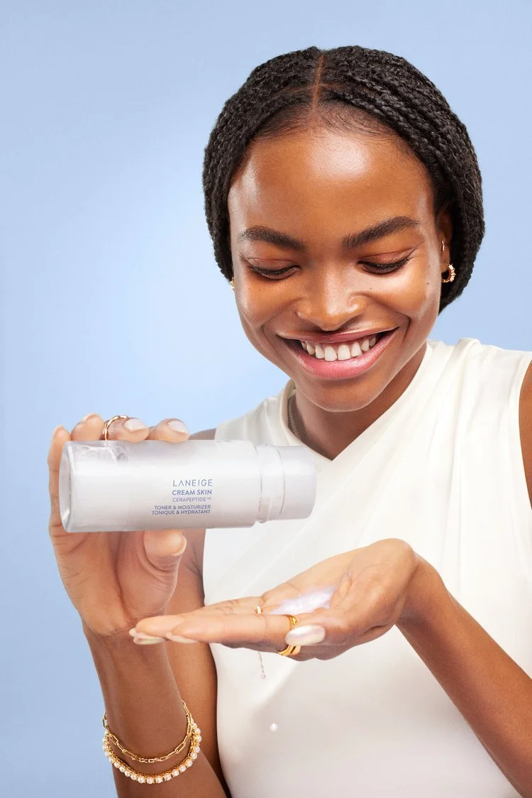 SHOT1_HAND_MODEL_POURING_PRODUCT_1072_NneomaA_R5+copy.jpg