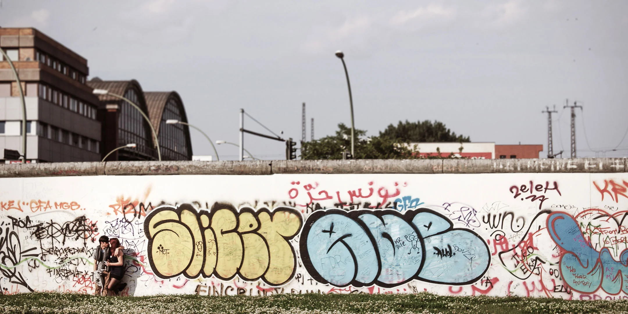 Petites personnes / plus de becs, depuis 1989 © Raphaël Thibodeau