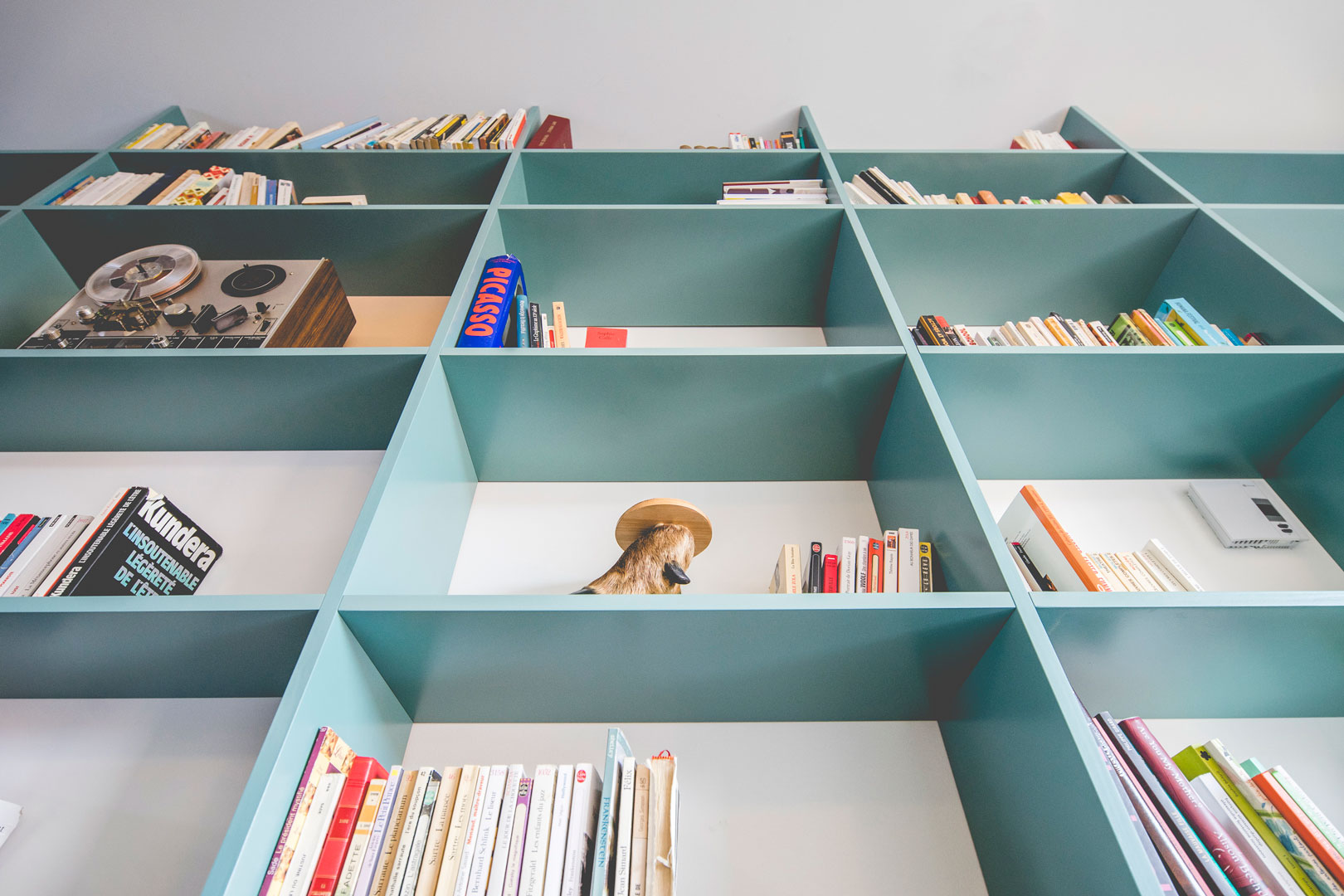   &lt;&lt;&lt;&lt;&lt; &nbsp;BACK  Le mur/biblio de Patrick -  atelier catherine catherine  © Raphaël Thibodeau 