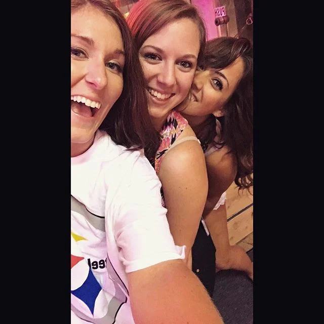 Nothing beats 3 am pizza and free t shirts 🍕#whoseshirtisthat #classynevertrashy #maybejustalittle