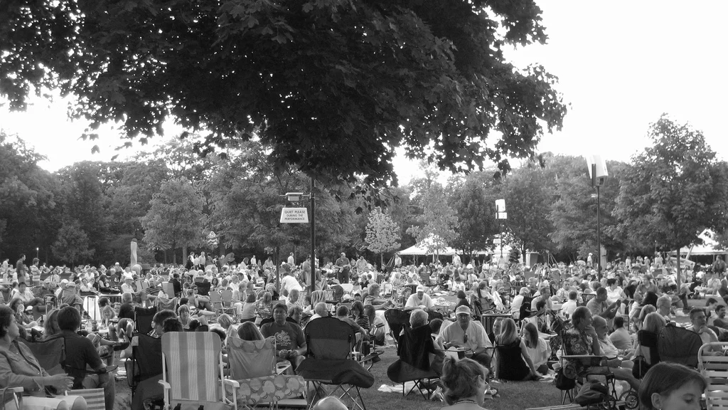 Photo by r egan76 , available under a Creative Commons Attribution 2.0 Generic License . Ravinia, where Bud Herseth performed for millions of people over the course of his career with the Chicago Symphony Orchestra.