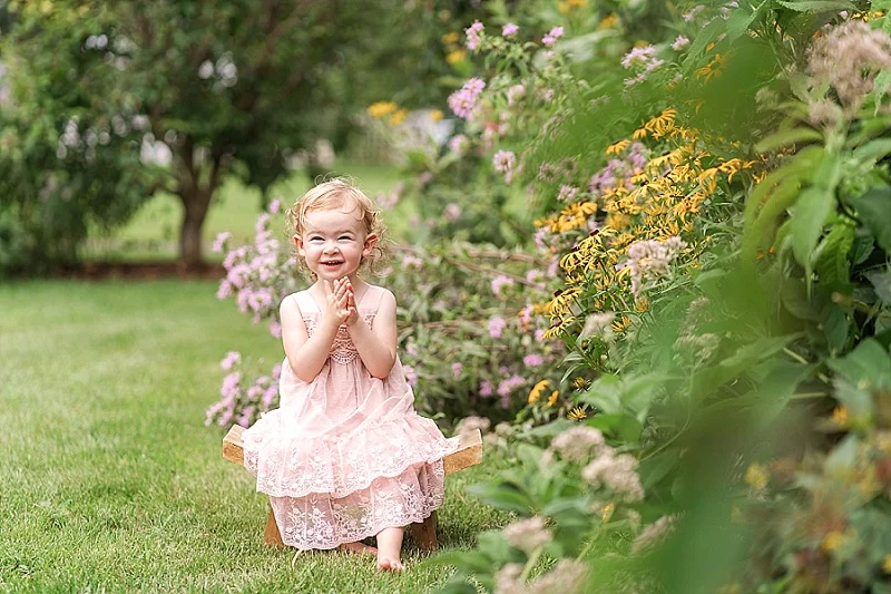 ReadingChildPhotographer.jpg