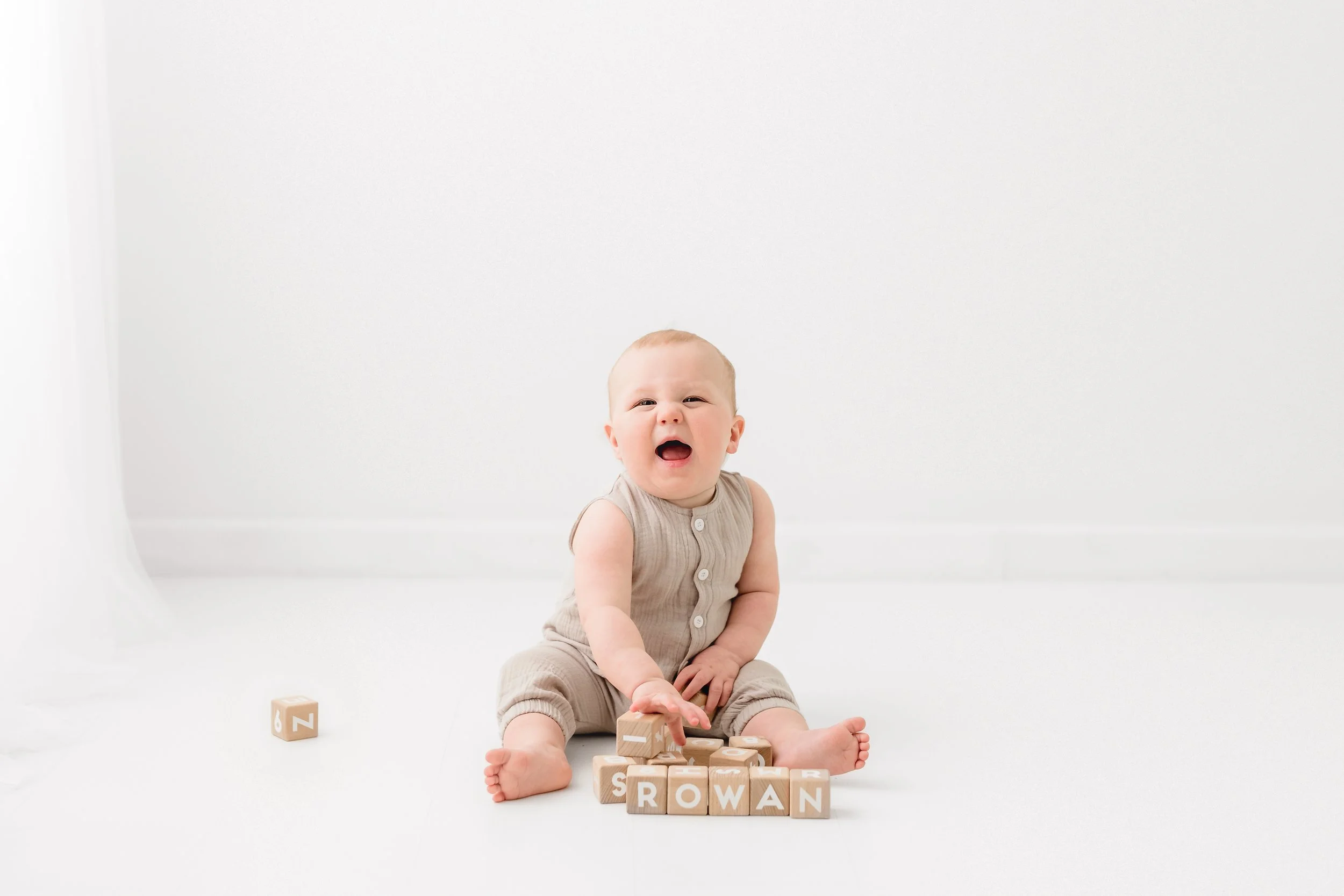 A Cake Smash for Baby Rowan | Lehigh Valley First Birthday Photographer | Allentown Baby Photography
