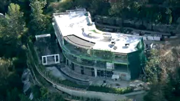 L.A. Building Officials Find Additional Violations At 901 Strada Vecchia