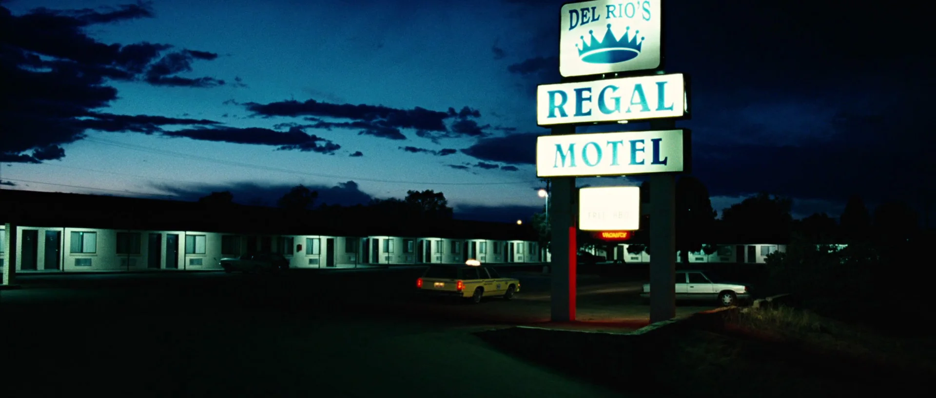 no-country-for-old-men-movie-screencaps.com-4613.jpg