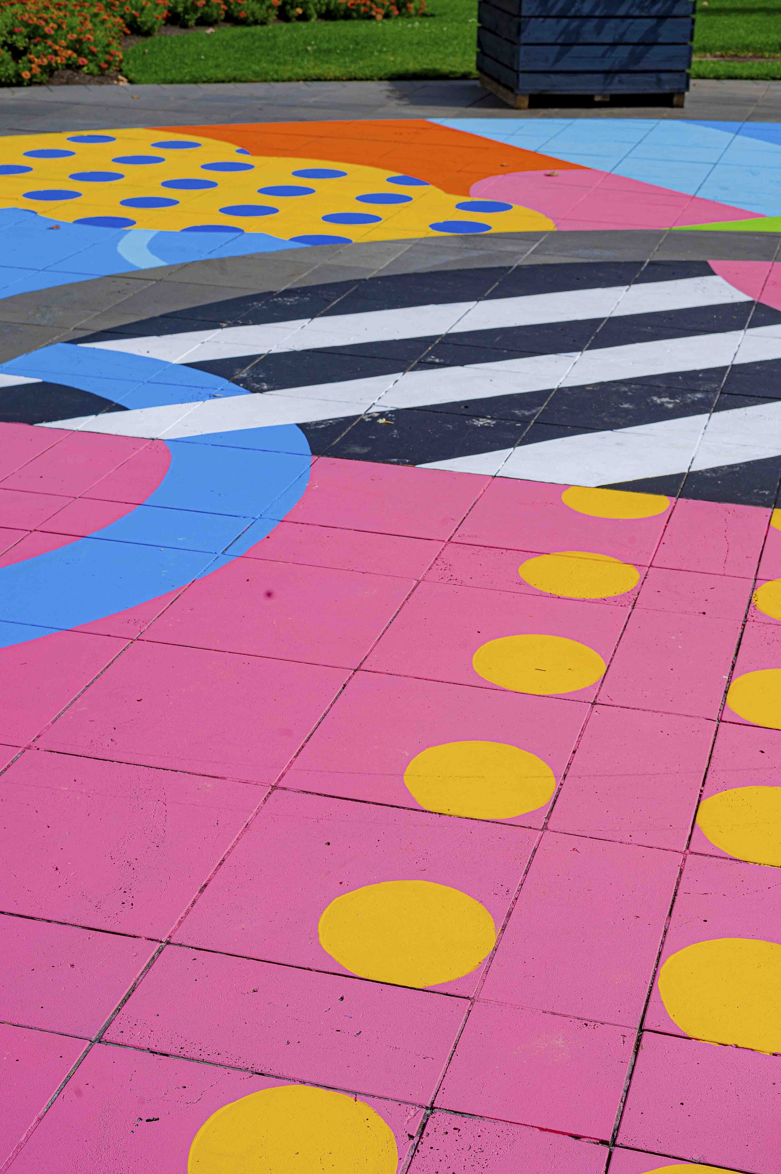 Bendigo Piazza Mary Quant Pavement Mural Finals_8.jpg