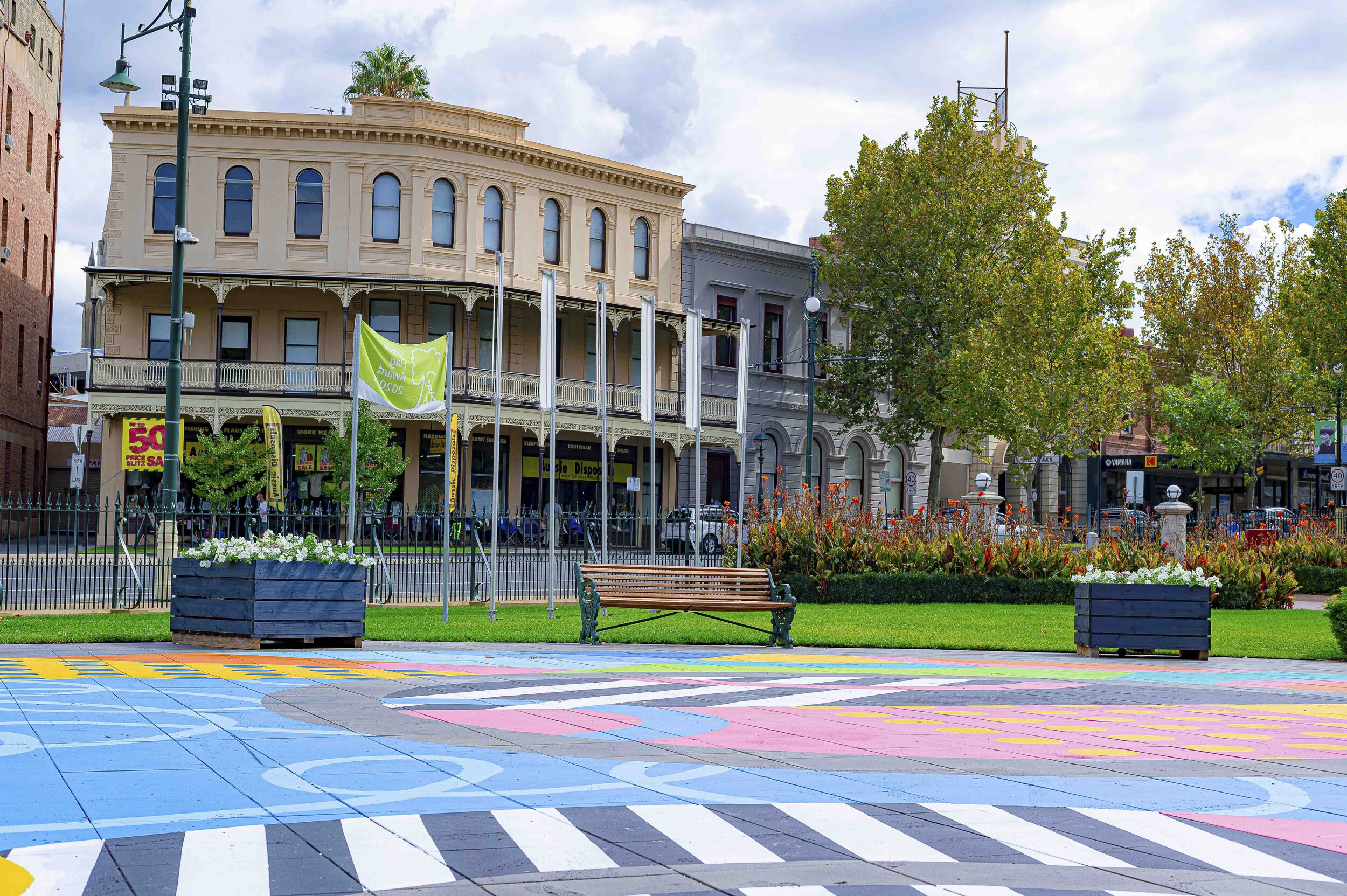 Bendigo Piazza Mary Quant Pavement Mural Finals_12.jpg