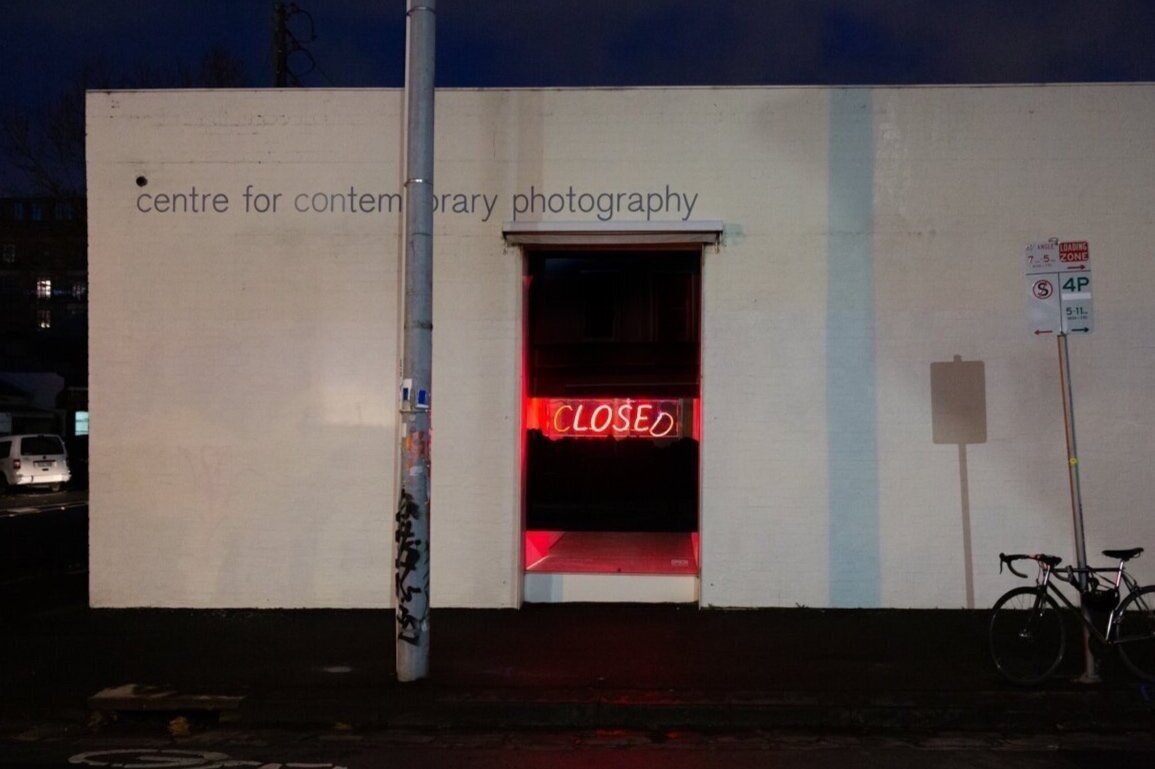 Lose (neon sign)