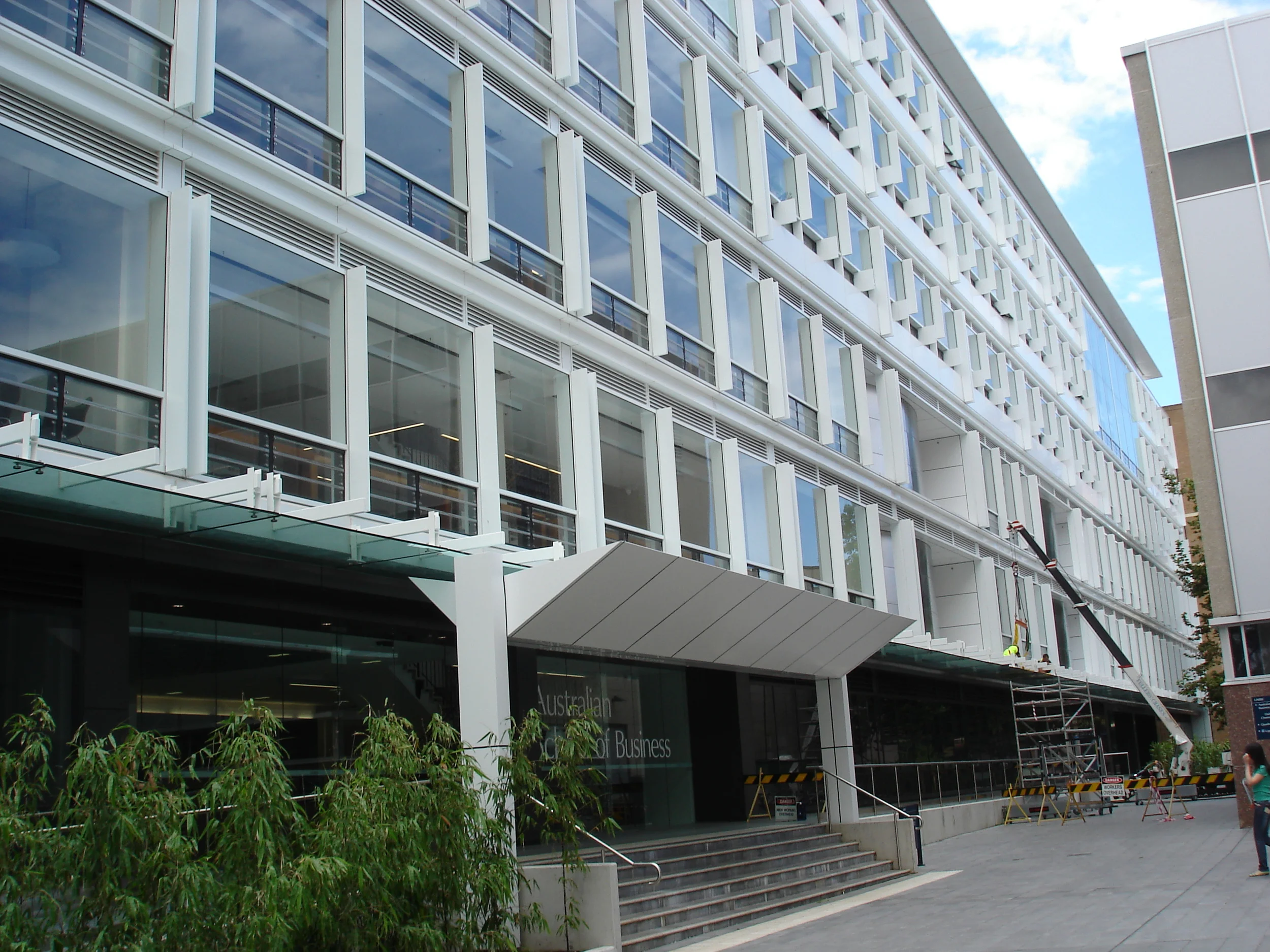 Heffron Louvres 1.JPG