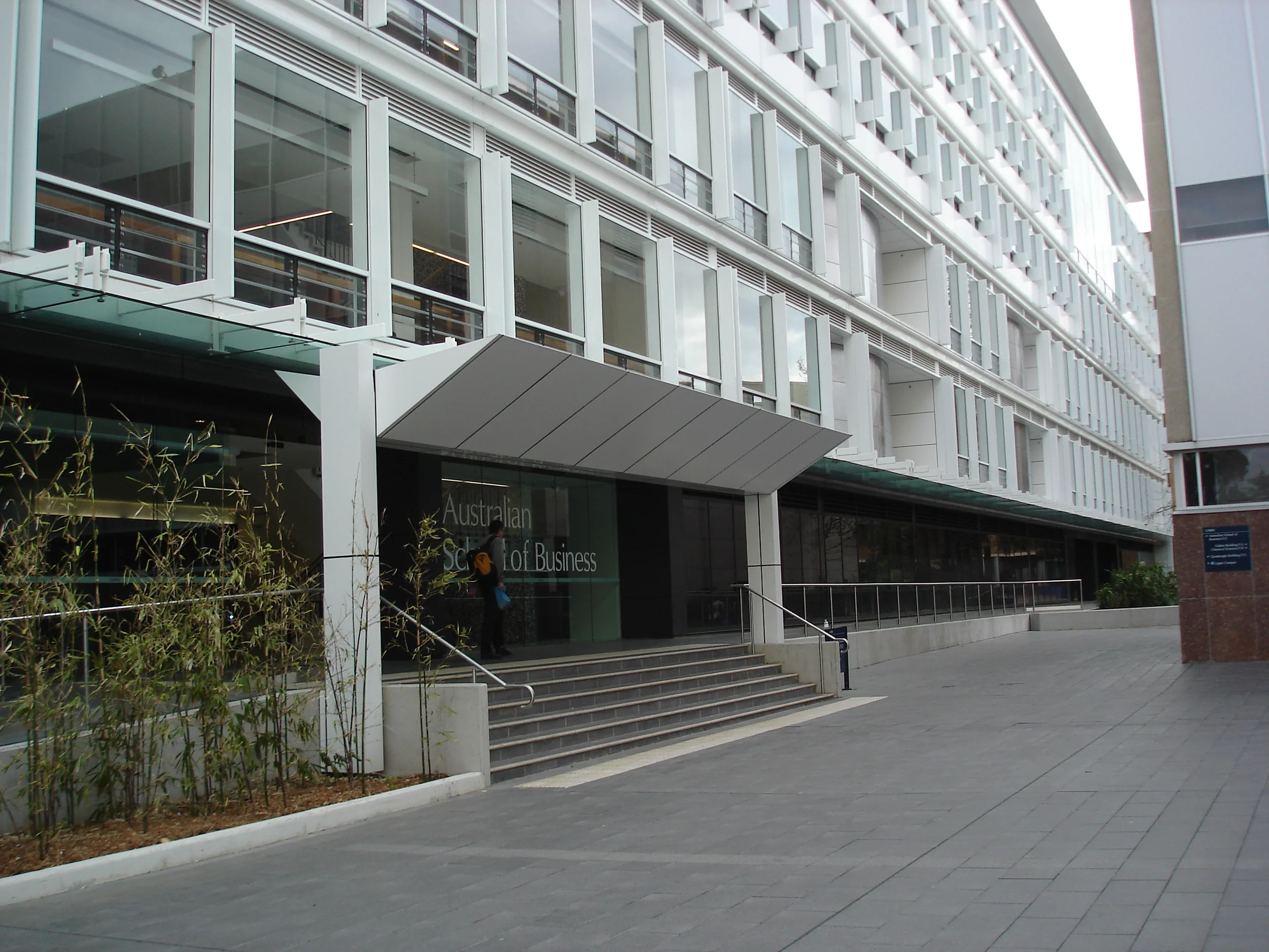 Heffron Awning 4.JPG