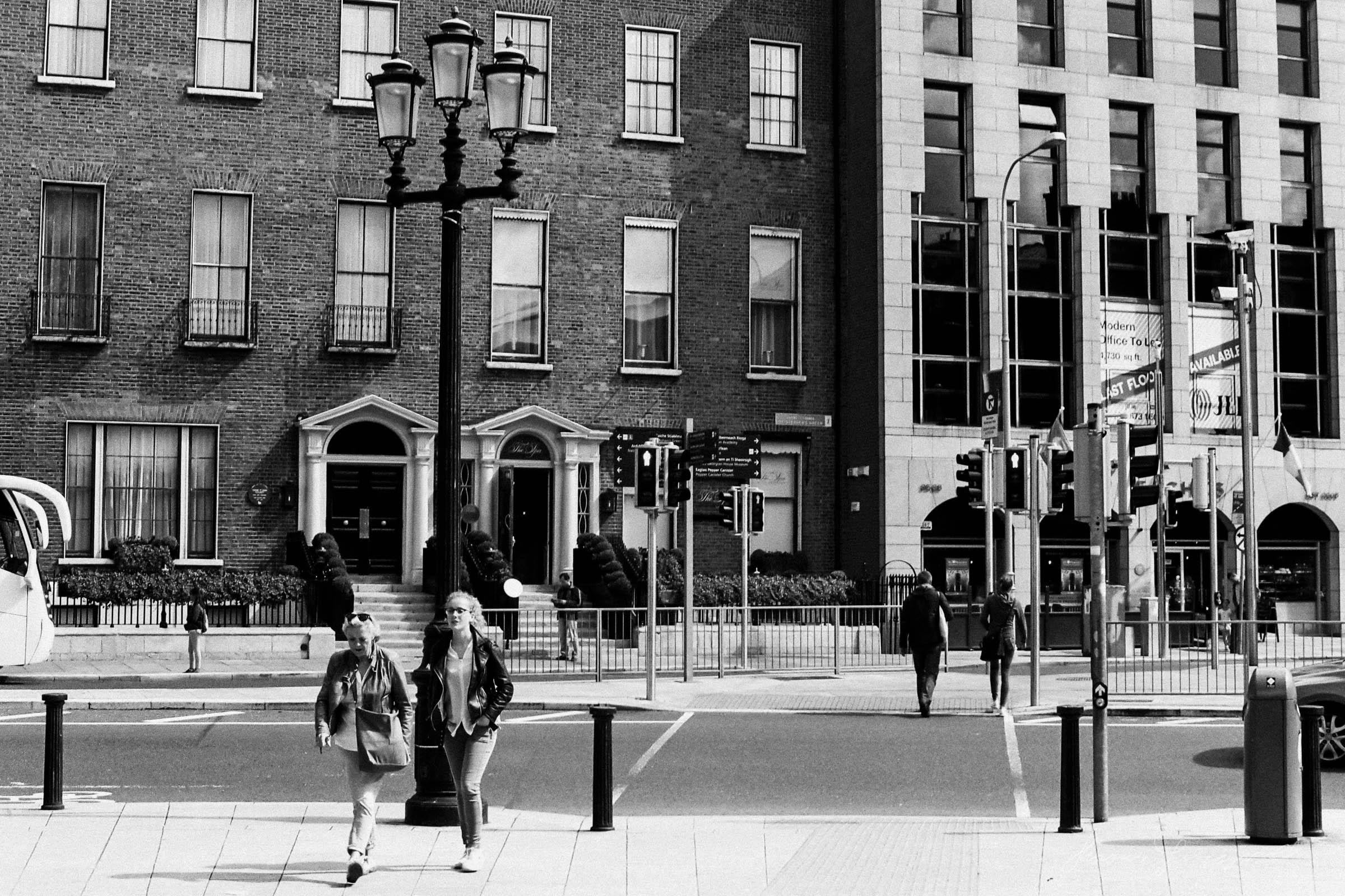 Black-and-white-film-scands-Dublin-27.jpg