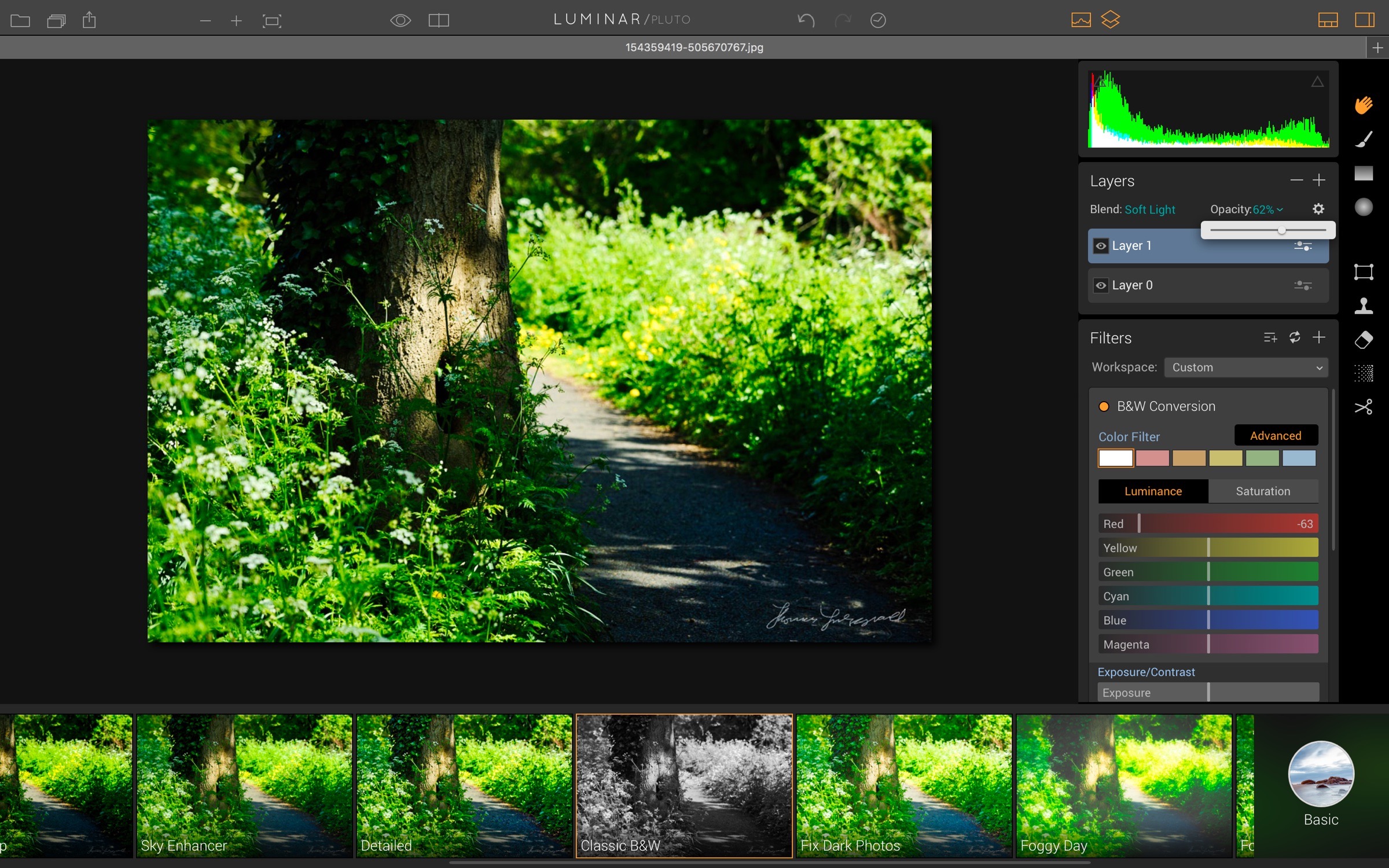 Controlling the opacity of a Layer