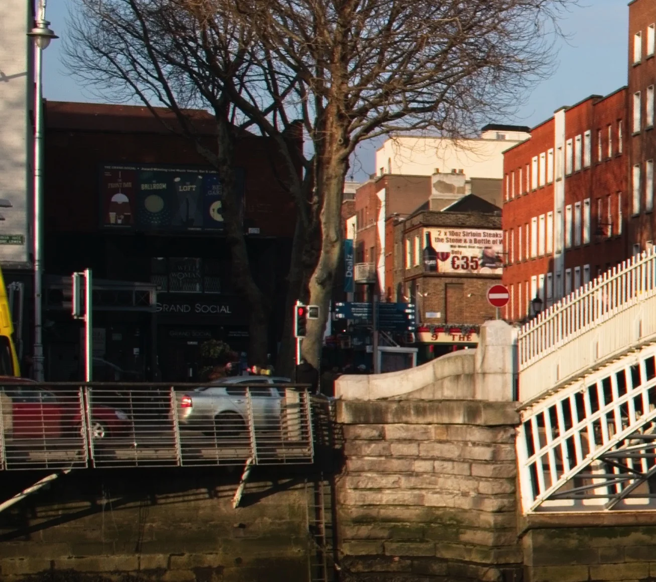 Severe Chromatic Aberration (Click to view Large)