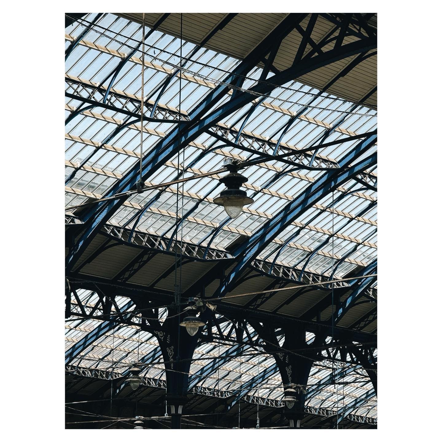 The beautiful roof of Brighton station

#architecture #travel