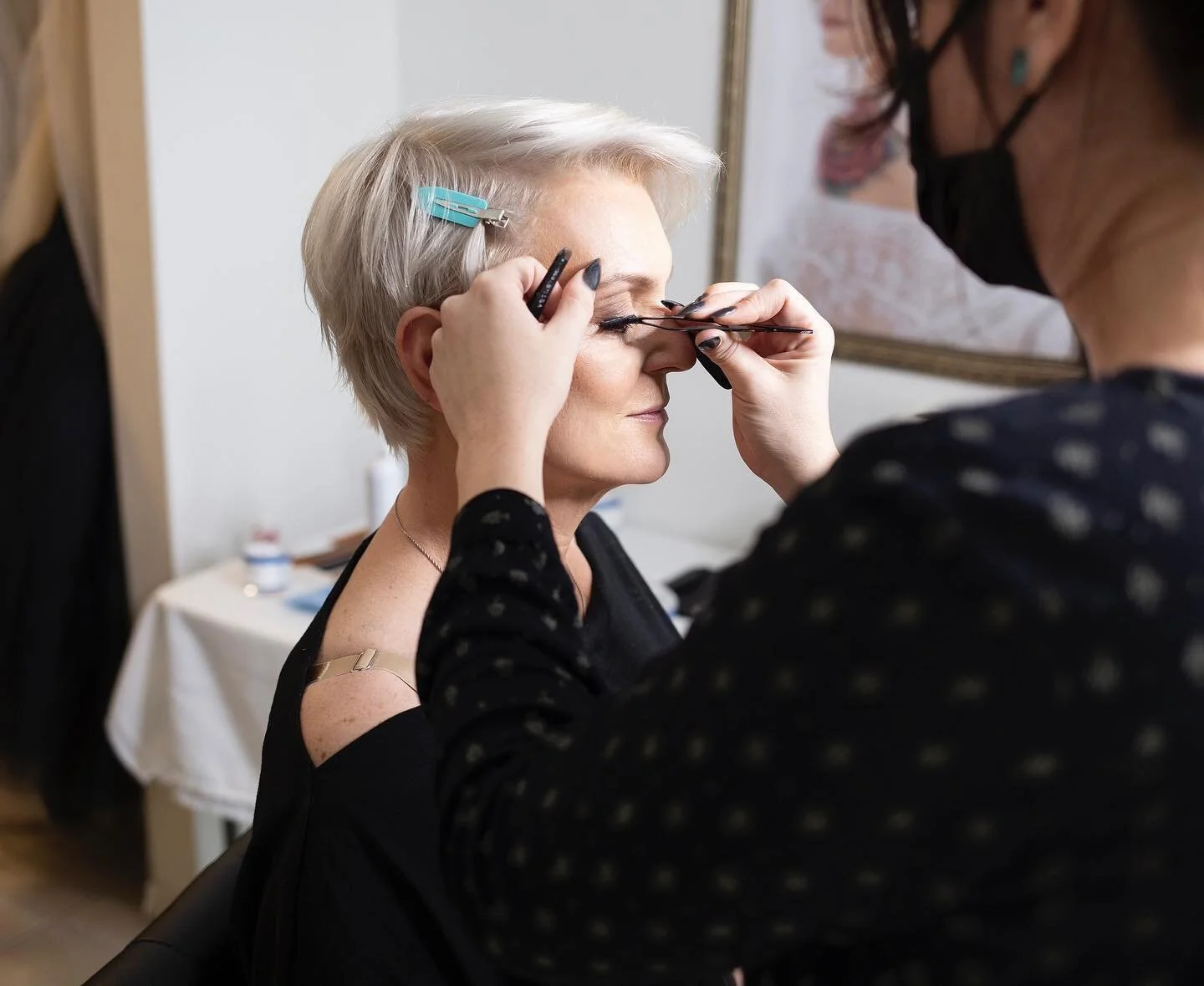 My studio is a magical place only because it is filled with magical women, at their absolute best. @danielle.e.frank came to me for a branding session and made our jobs too easy. š¤©
I can’t wait for her to see her images!!! š„
#behindthescene