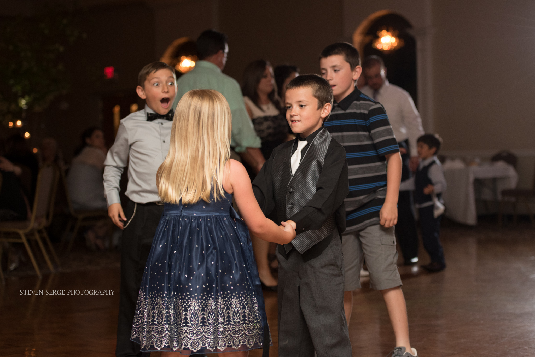 Scranton-wedding-photographer-fiorellis-steven-serge-49.jpg