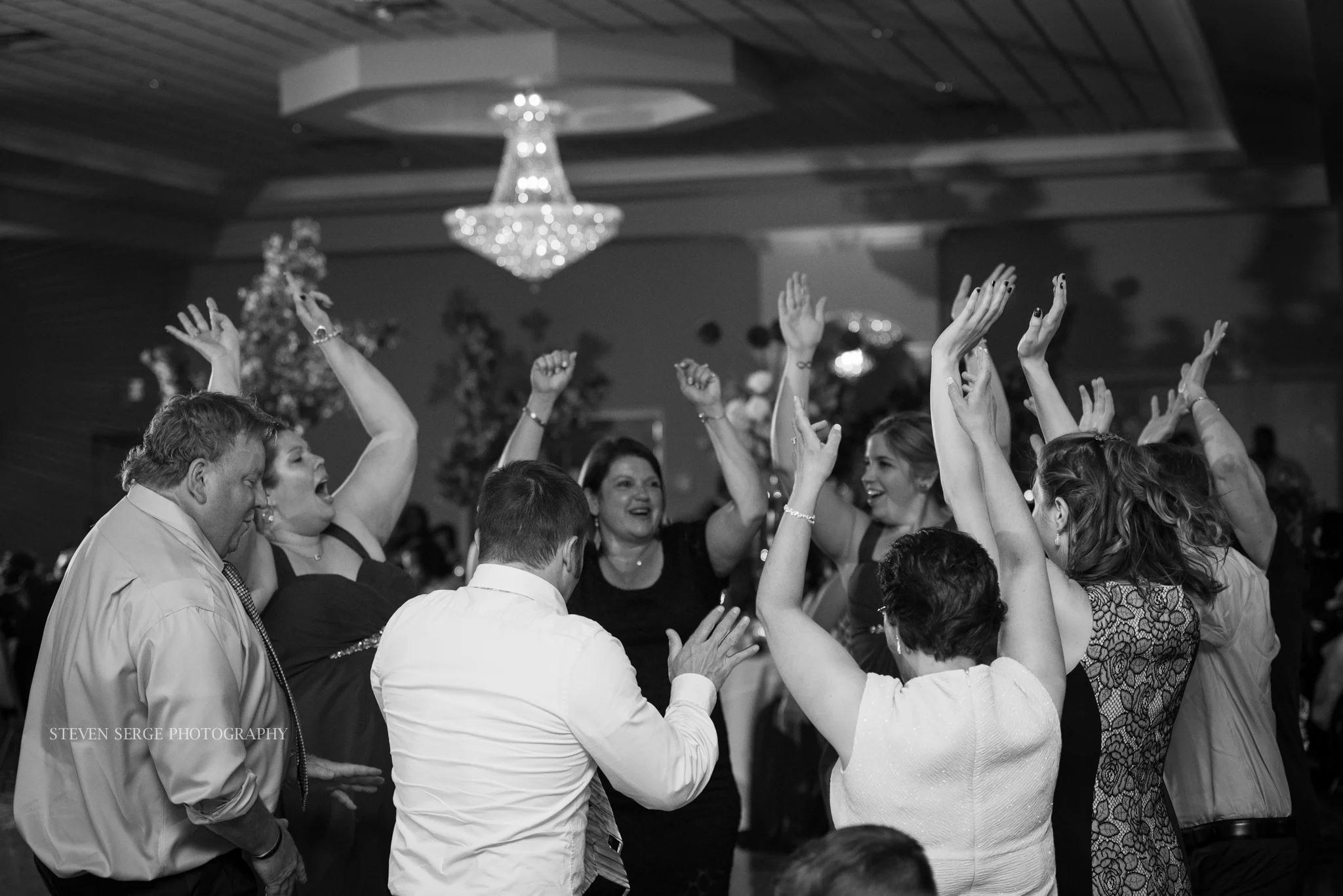 Scranton-wedding-photographer-fiorellis-steven-serge-53.jpg