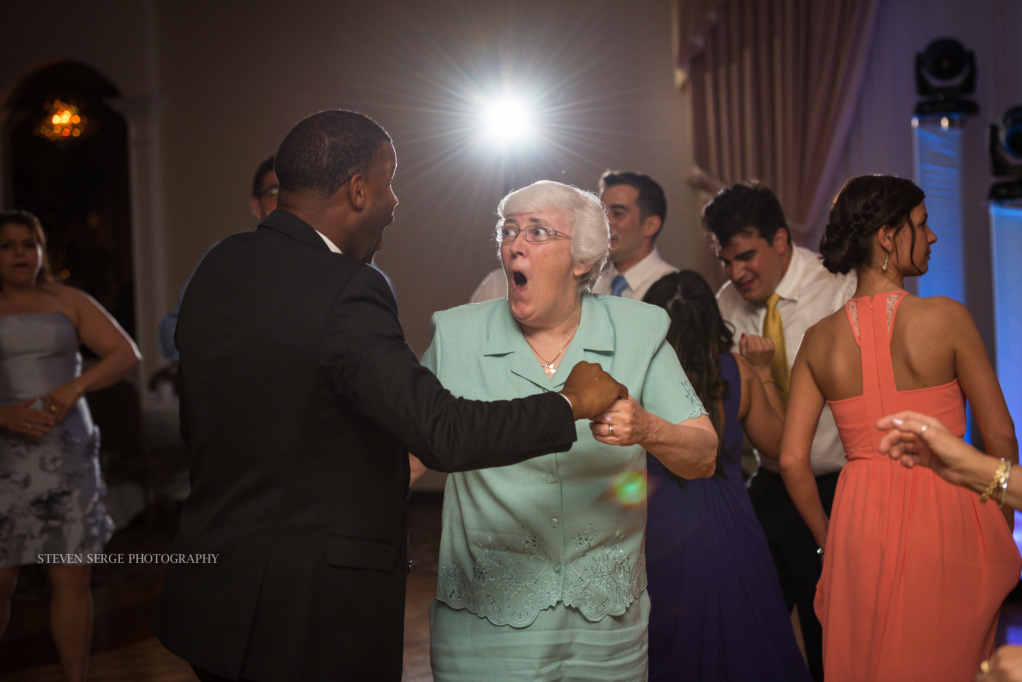 Scranton-wedding-photographer-fiorellis-steven-serge-70.jpg