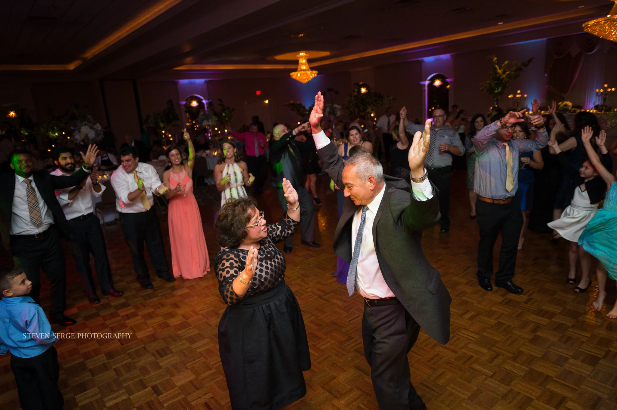 Scranton-wedding-photographer-fiorellis-steven-serge-75.jpg