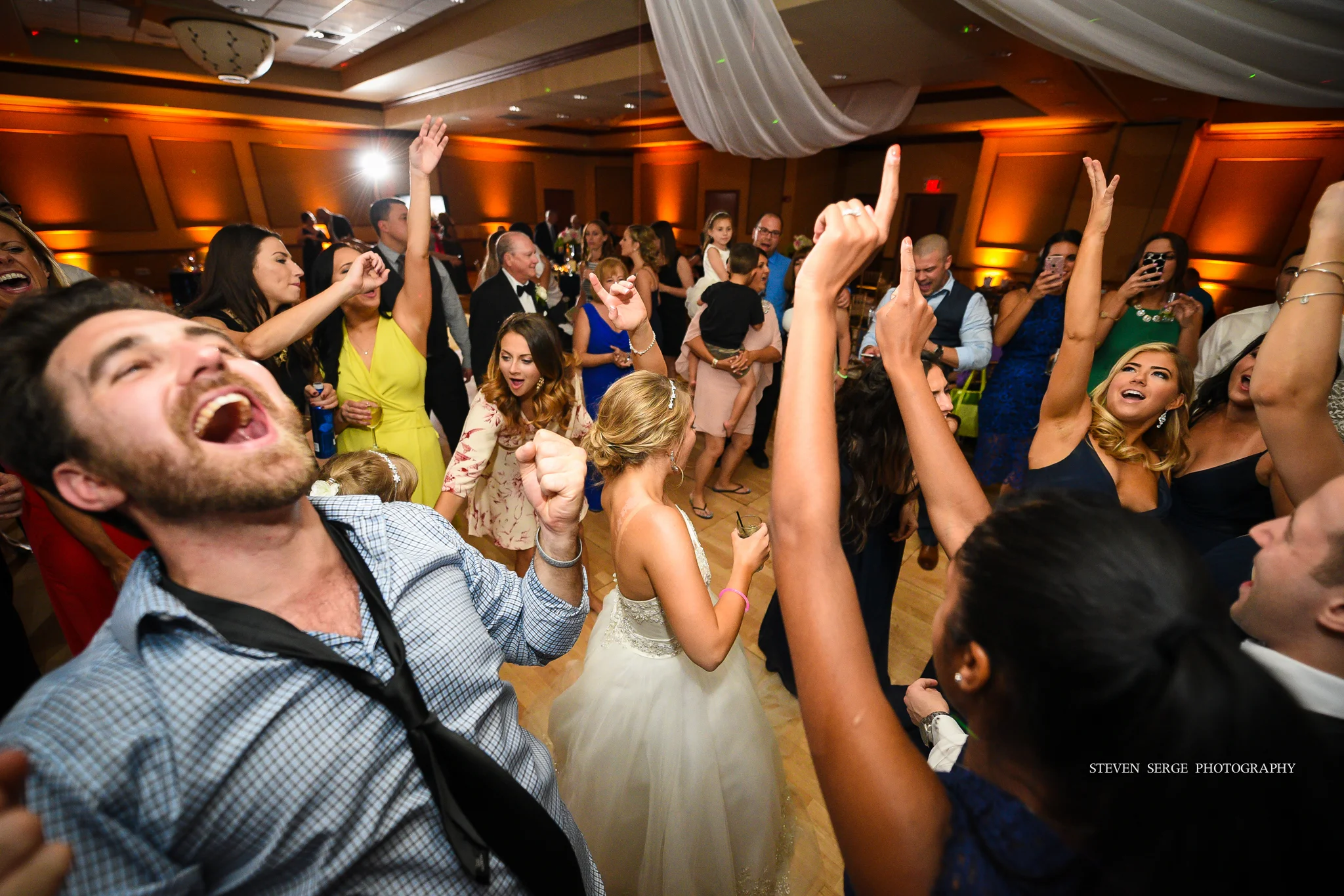 scranton-wedding-photographers-hilton-steven-serge-photography-40.jpg