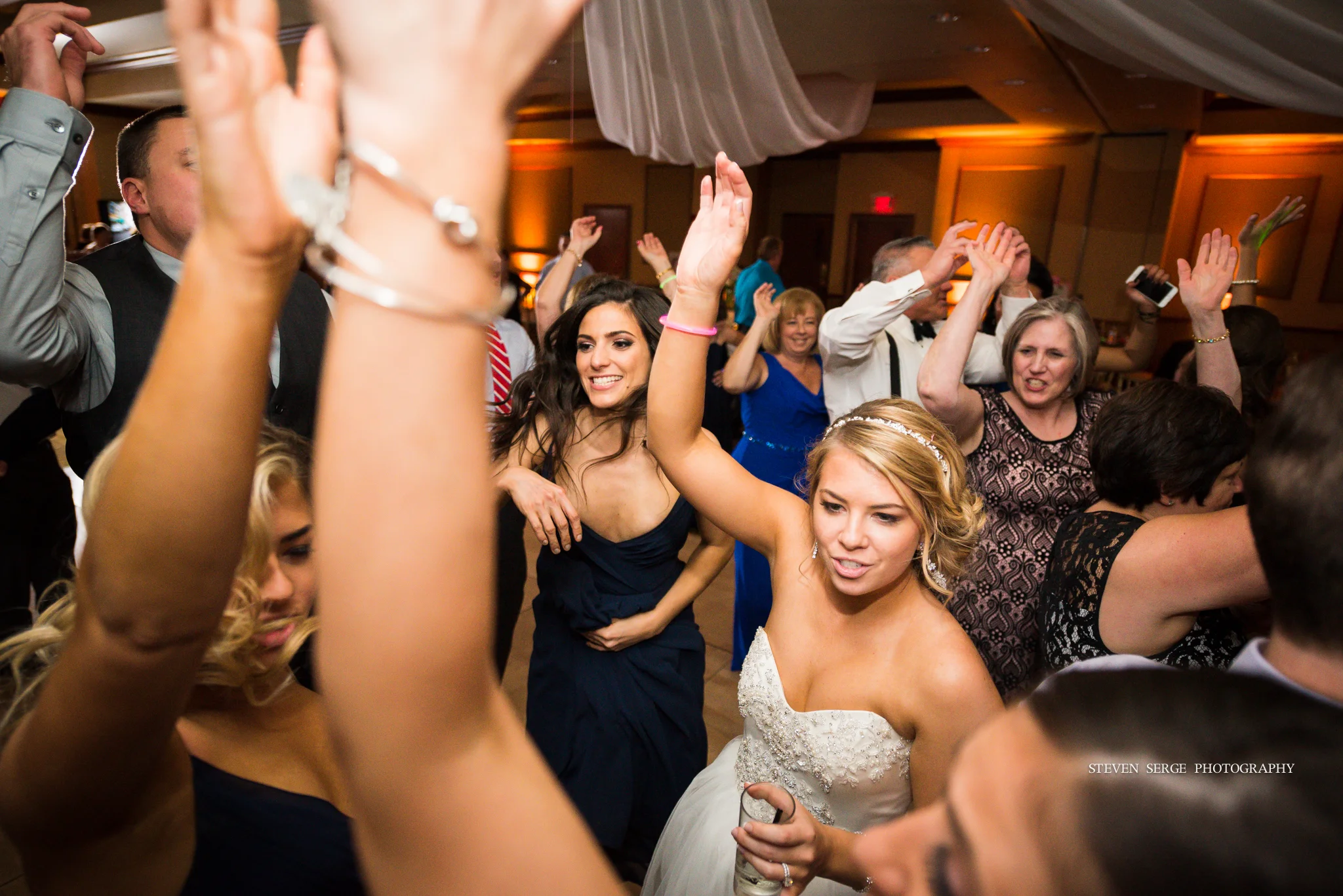 scranton-wedding-photographers-hilton-steven-serge-photography-39.jpg