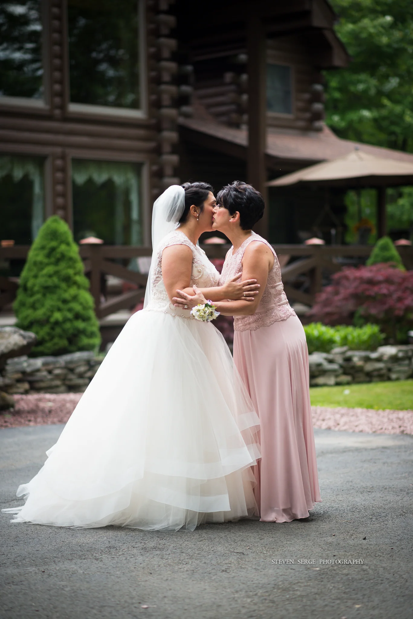 scranton-wedding-photographers-photojournalism-portraits-steven-serge-nepa-poconos-philadelphia-11.jpg