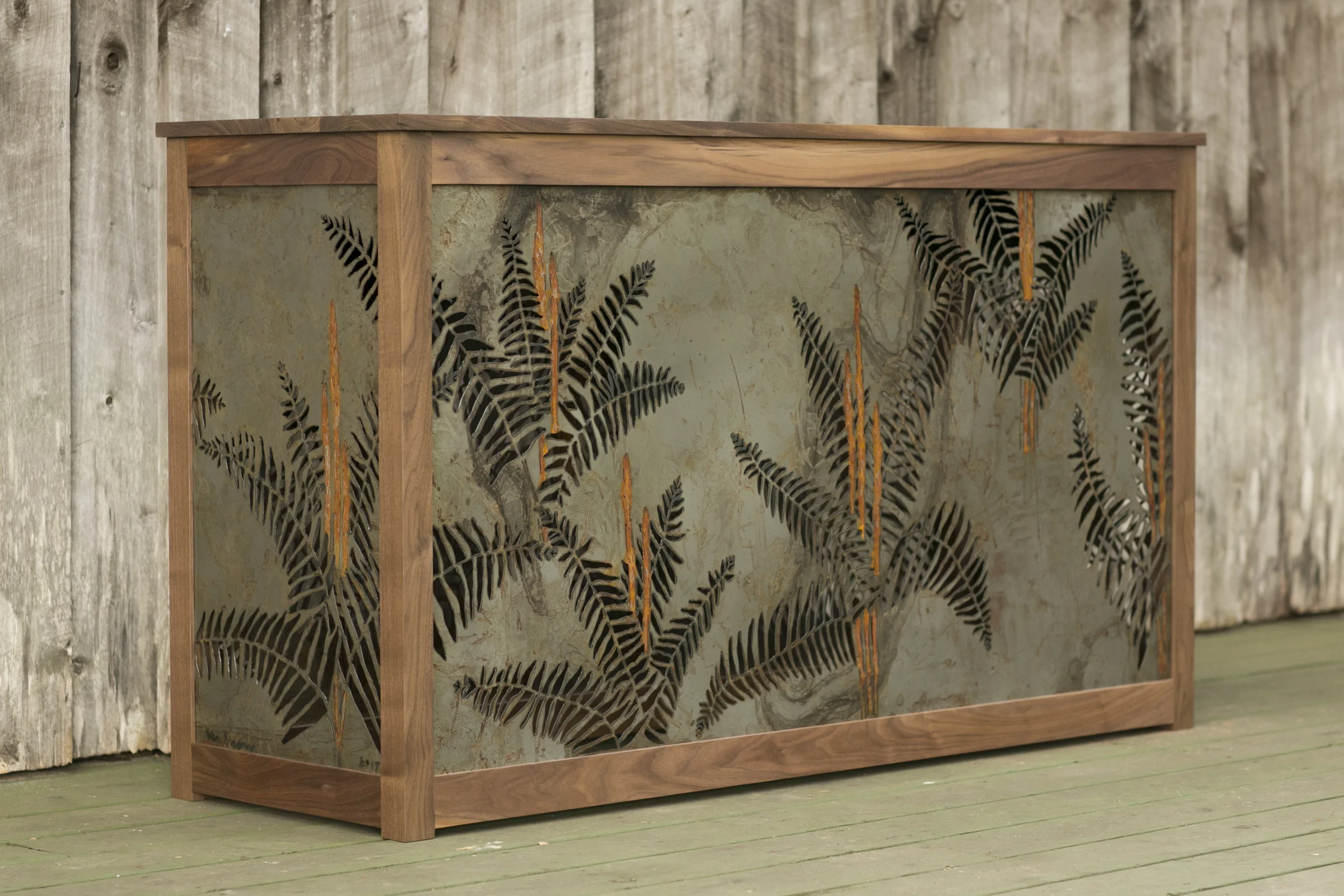 cinnamon fern tv console