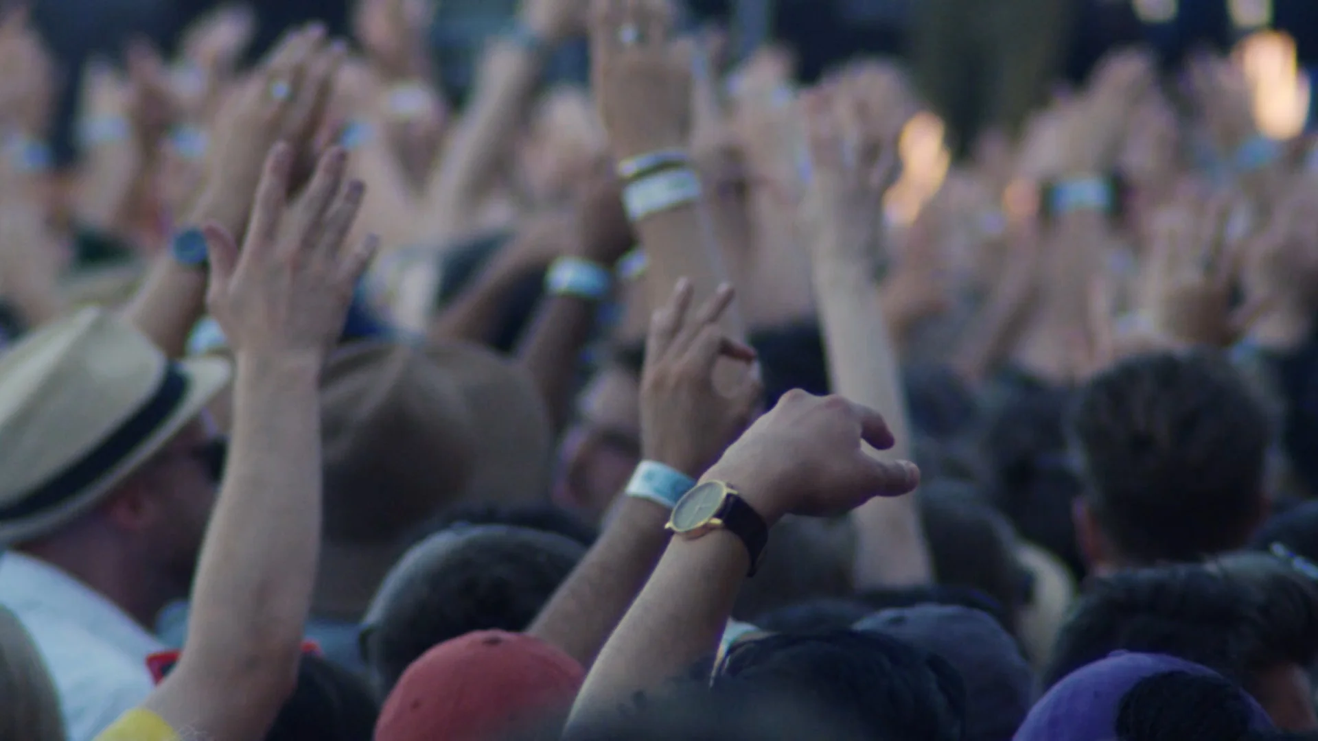 LEVIS_2MIN_V3 CC.mp4.00_00_26_04.Still001.jpg