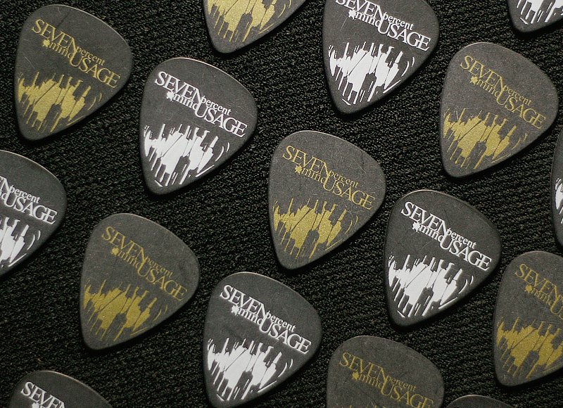 7PercentMindUsage_GUITAR_PICK_by_DeadlineStudios.jpg