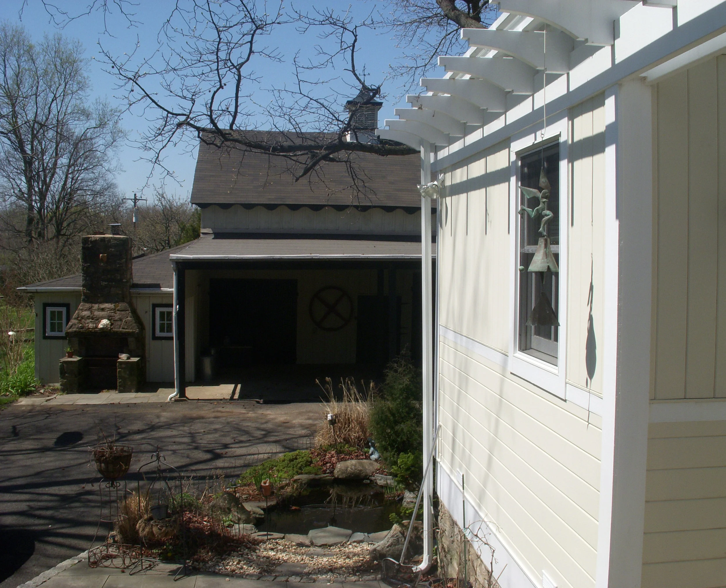 Pyle_side and barn.jpg