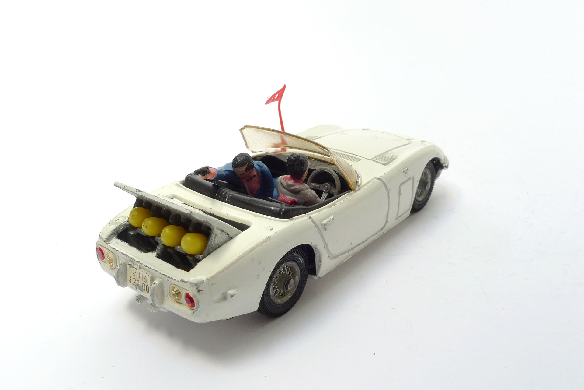 Corgi_336_Toyota_JB_Heck_offen1.jpg
