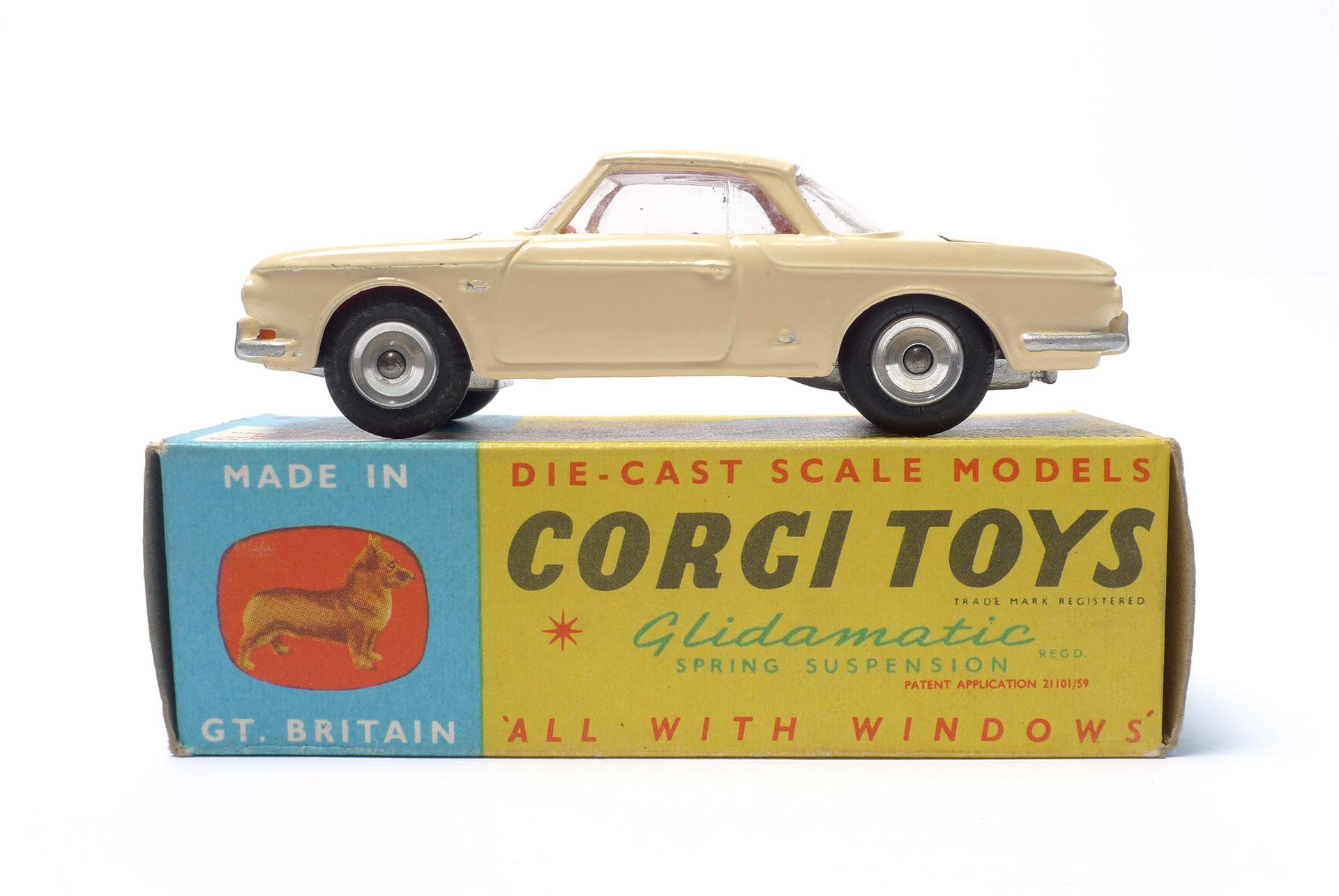Corgi_239_Karmann_Box_Seite.jpg