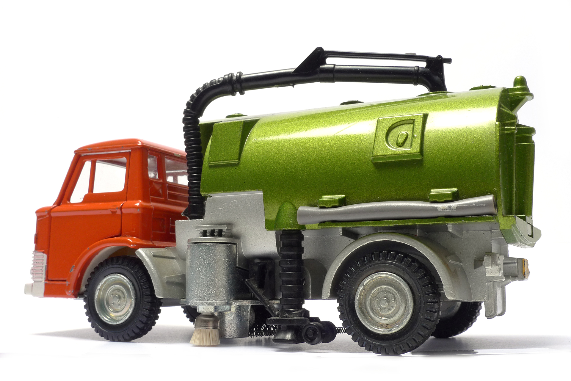 Dinky_451_JohnsonSweep_Seite.jpg