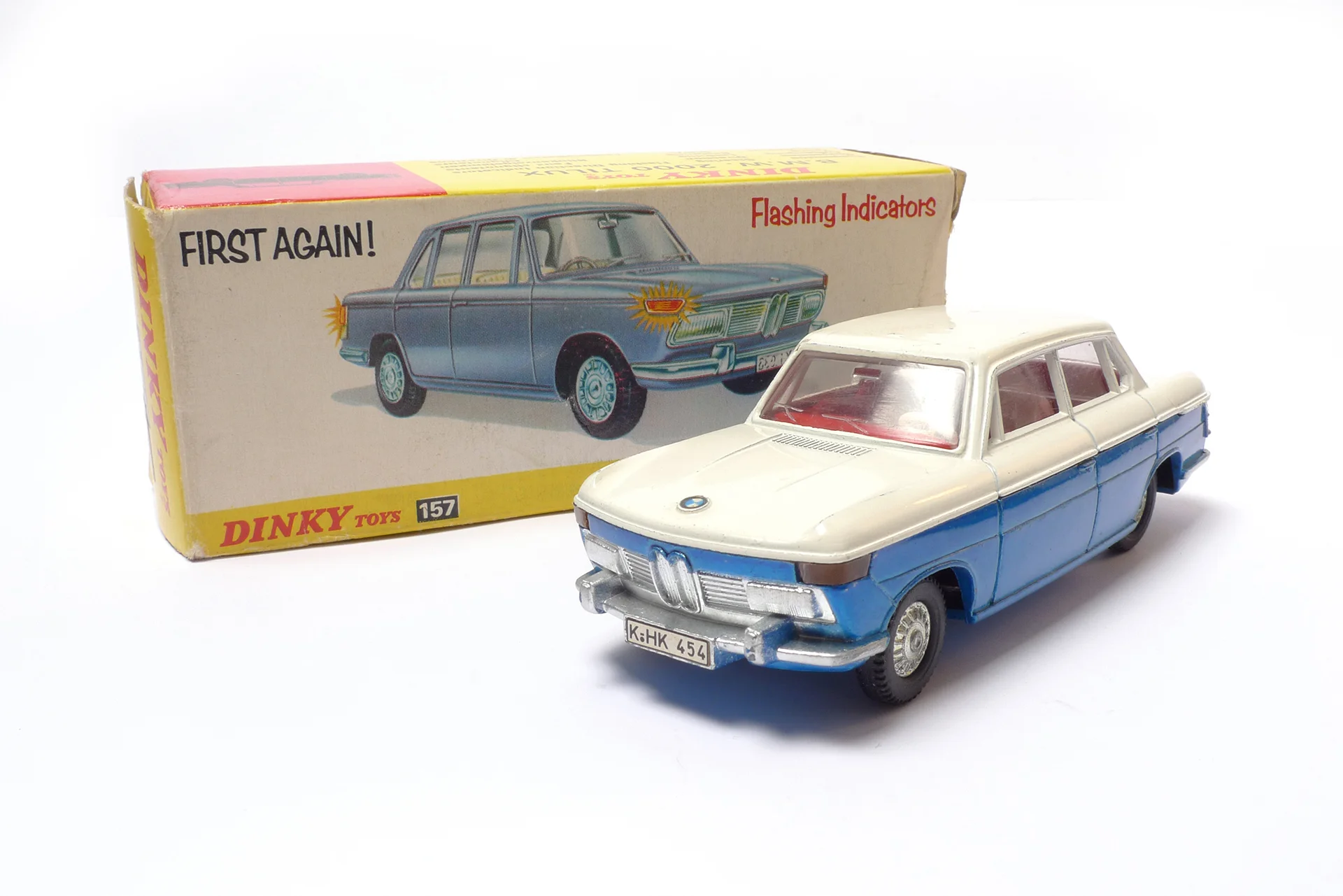Dinky_157_BMW_2000_Box_Front.jpg