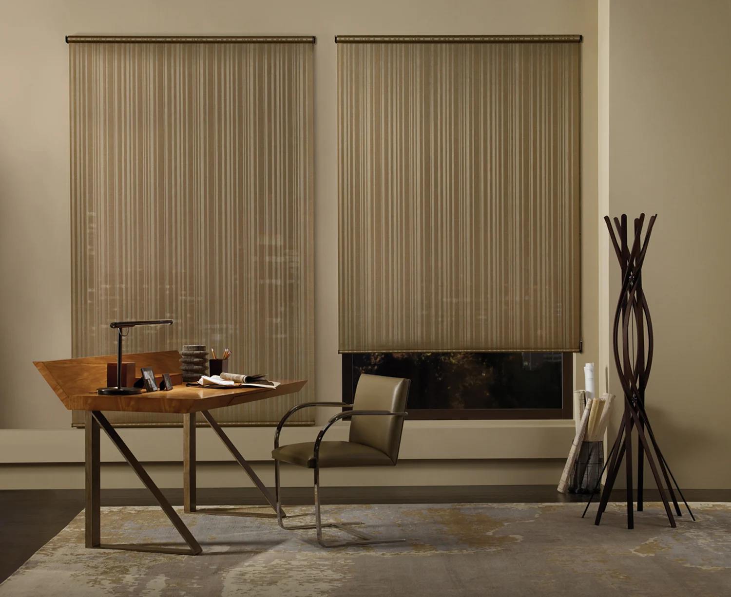 Alustra Screen Shades
