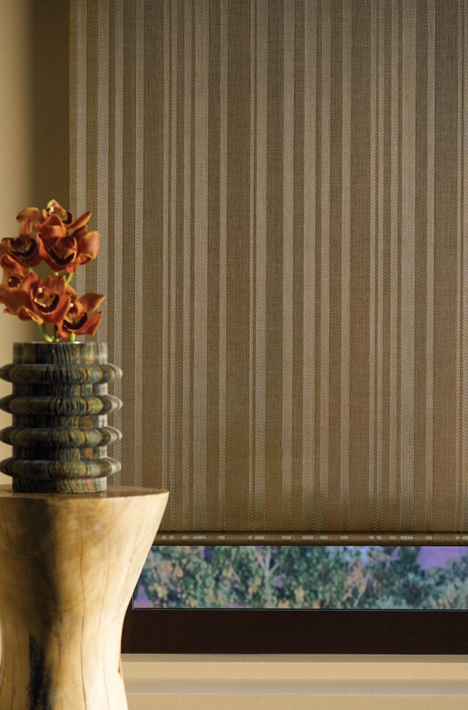 Alustra Screen Shades