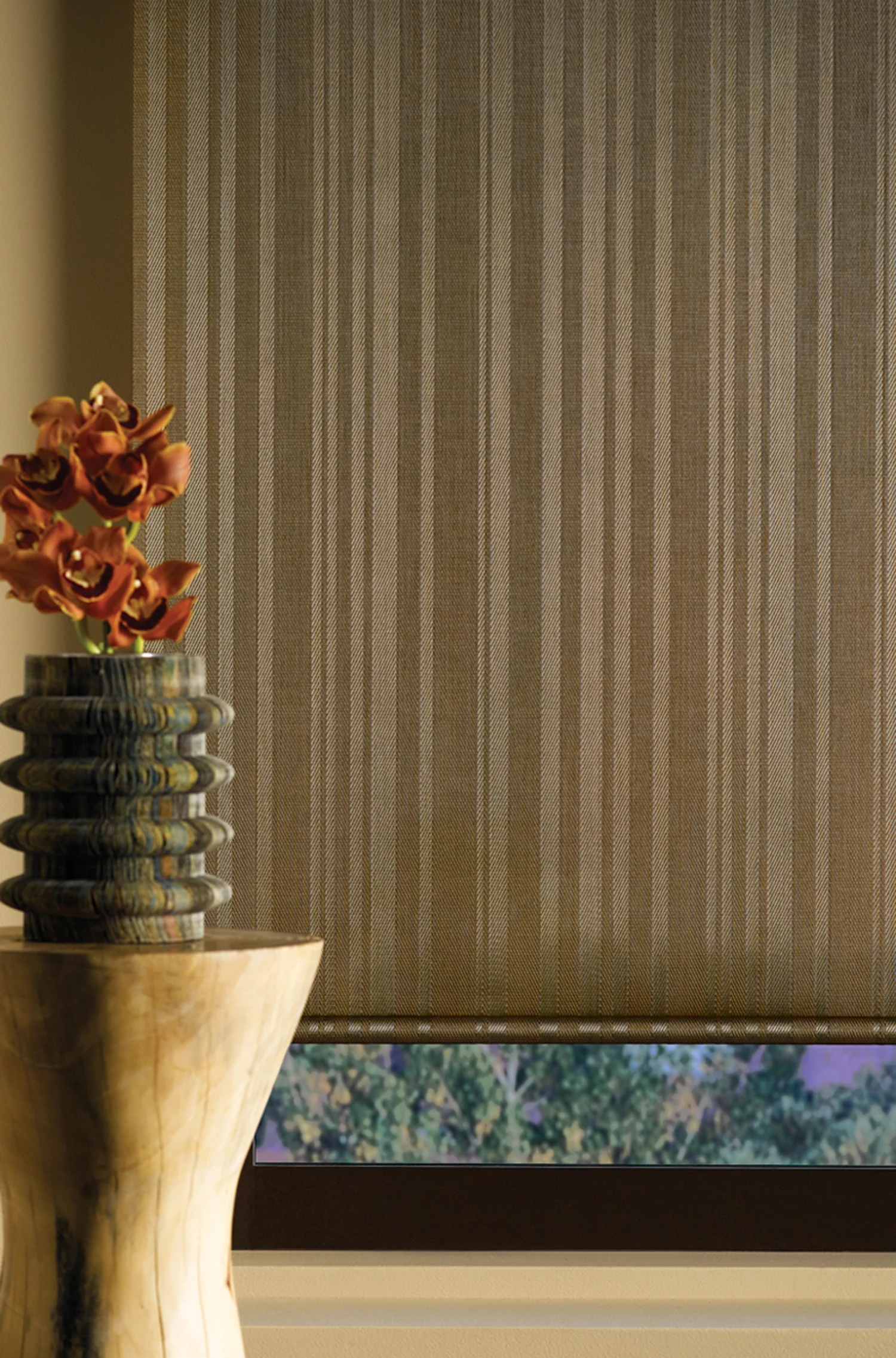 Alustra Screen Shades