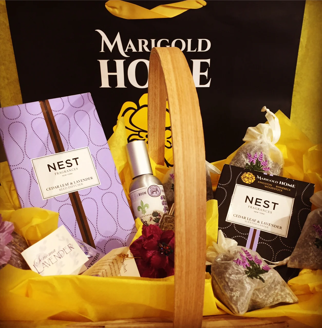 fashion show gift basket.JPG