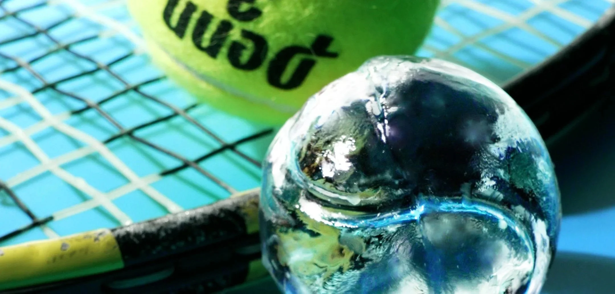 TENNIS BALL