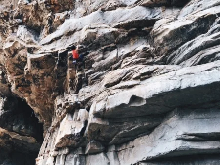 First burn on Apollo in 2015. NO IT’S NOT AN ONSIGHT. But damnit, what amazing rock to climb. Photograph by Rana Quandri