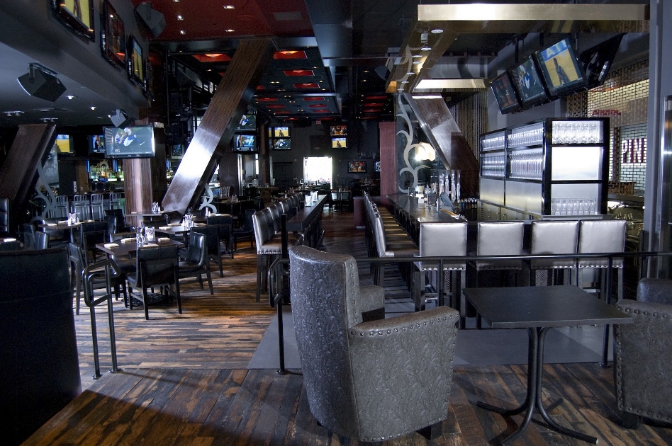 pbr_interior_black_and_tan_oak.jpg
