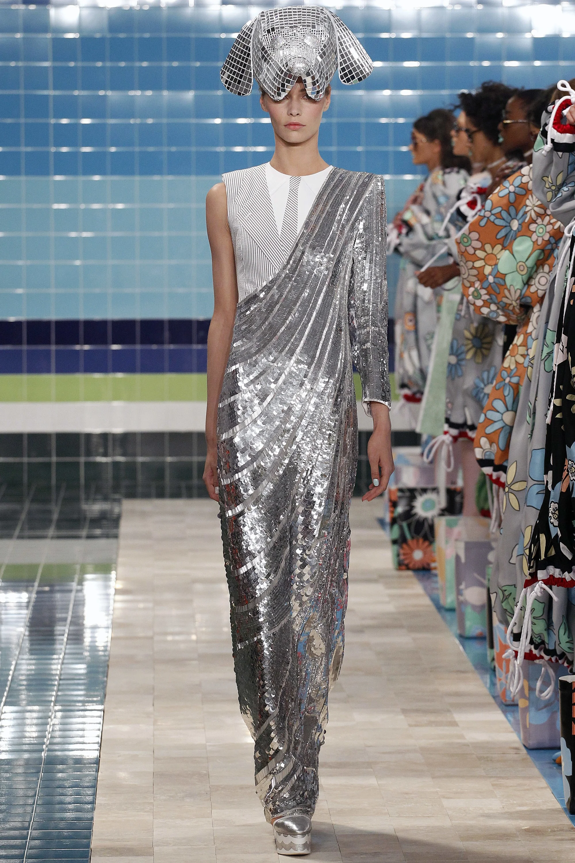 Statue of Liberty meets Wall Street? I would get married in this masterpiece. Complete with sequined dog head veil.