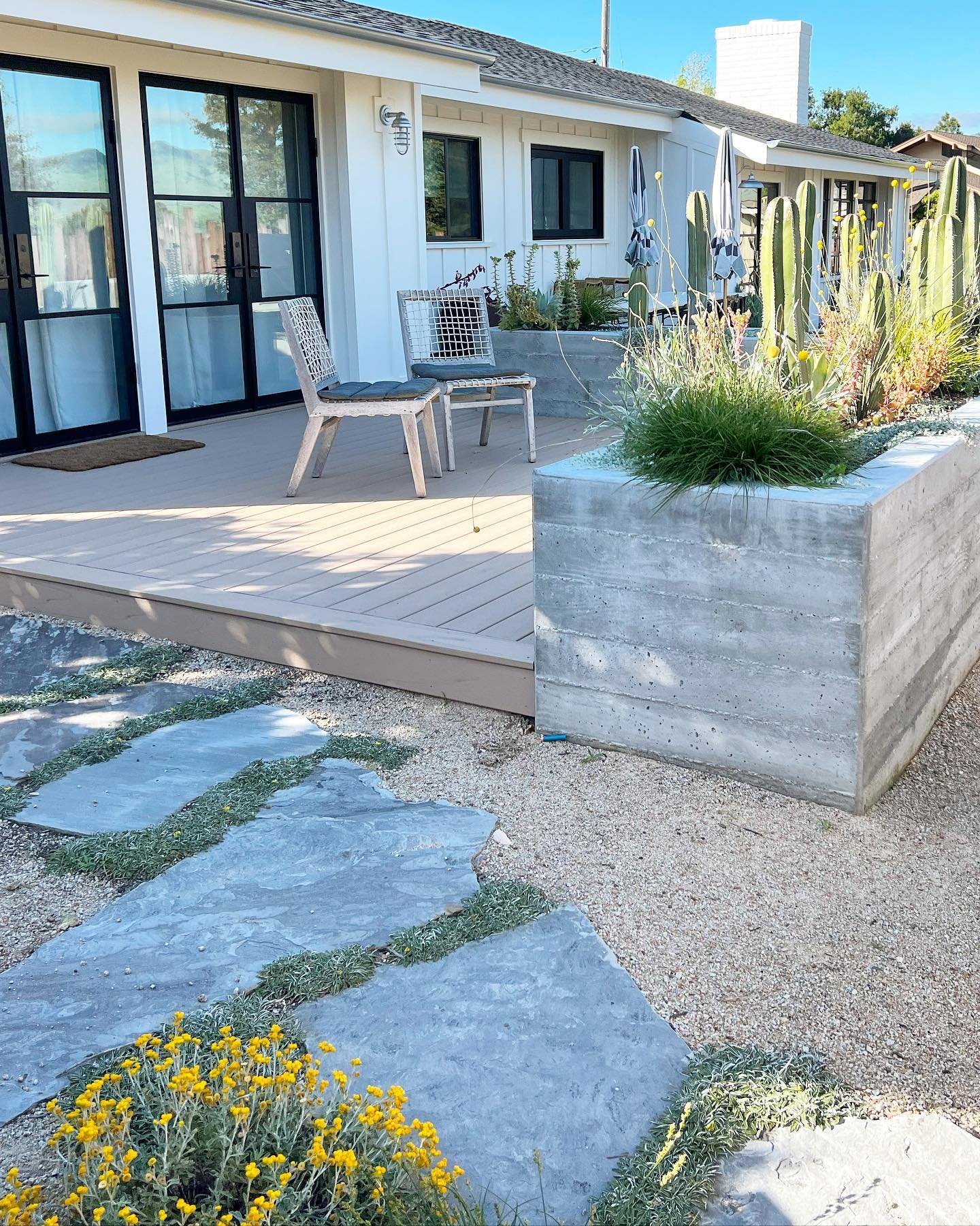 One moment amongst many at our recently completed  San Luis Obispo project. ✨
.
.
.
#landscapedesign #landscapedesigner #shareslo #805living #gardendesign #landscaperenovation #droughttolerant #designforliving #sunsetmag #sanluisobispo #californiades