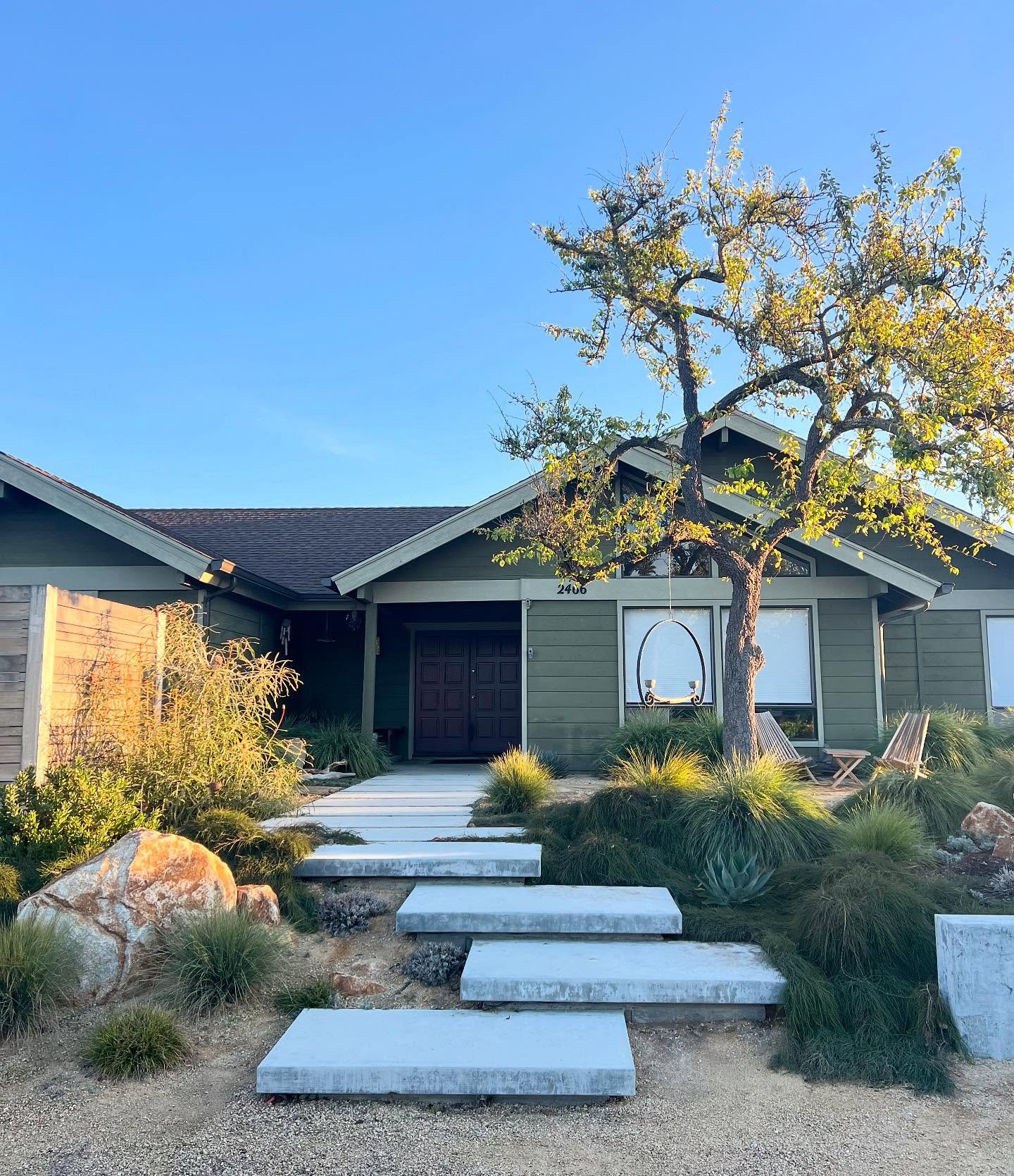 Sunrise check-in at this gem✨
.
.
.
#landscapedesign #landscapedesigner #shareslo #805living #gardendesign #landscaperenovation #droughttolerant #designforliving #sunsetmag #sanluisobispo #californiadesign #lososos #coastaldesign #coastal #sunsetmag 