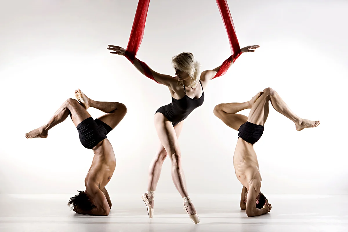 Dance010.jpg