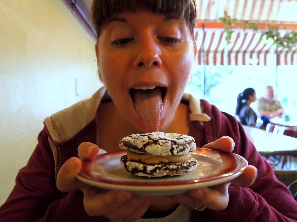 COOKIES FOR BREAKFAST!