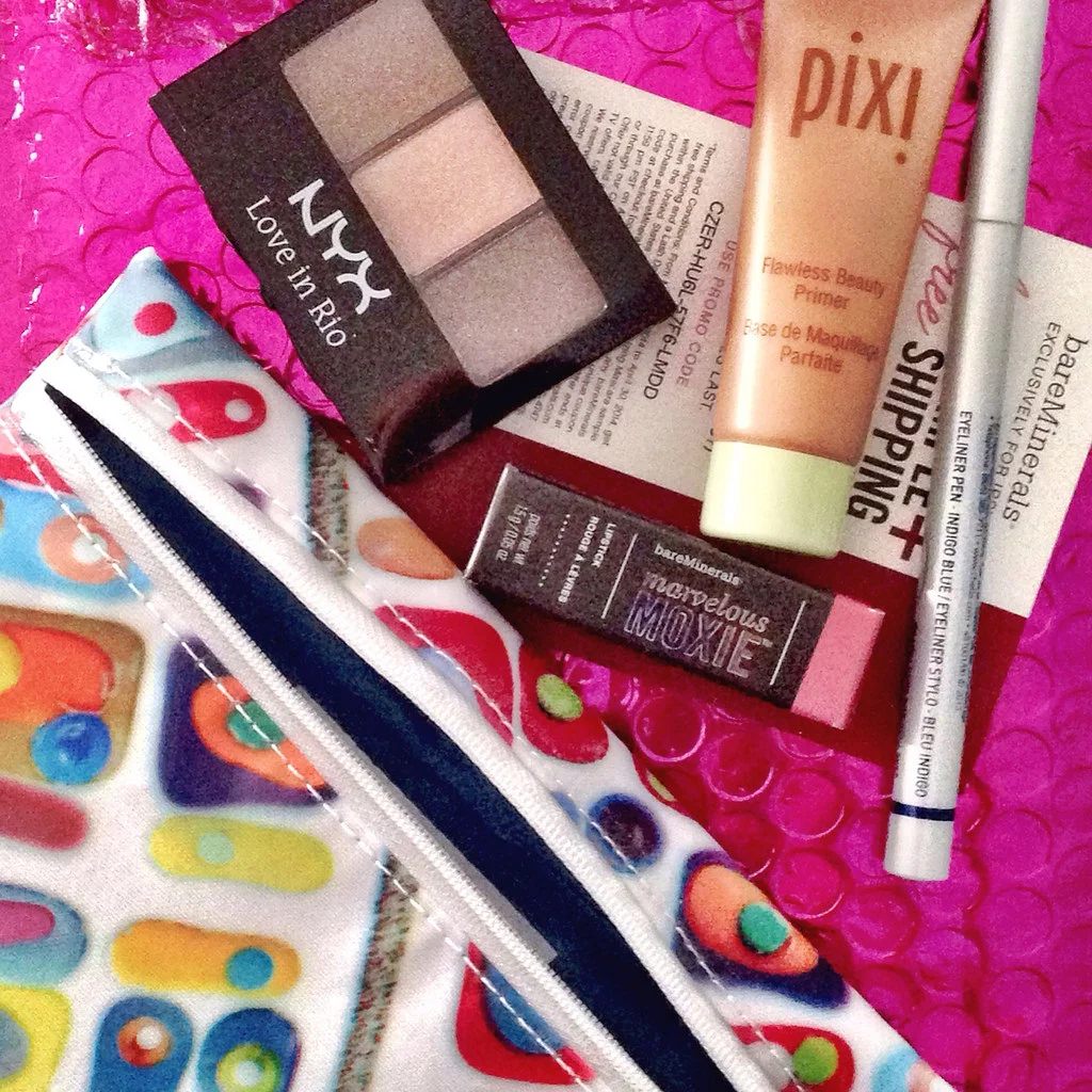 MARCH MADNESS OF GLAMOUR 