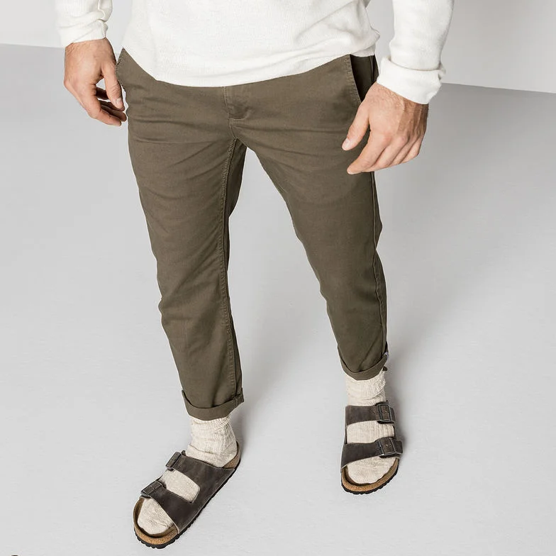 552801_f_look_m.jpg